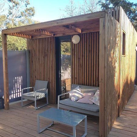 Joli Studio Climatise Avec Jacuzzi Prive Et Entree Independante Frejus Ngoại thất bức ảnh