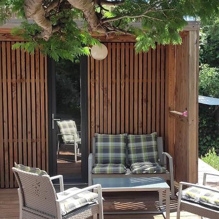 Joli Studio Climatise Avec Jacuzzi Prive Et Entree Independante Frejus Ngoại thất bức ảnh