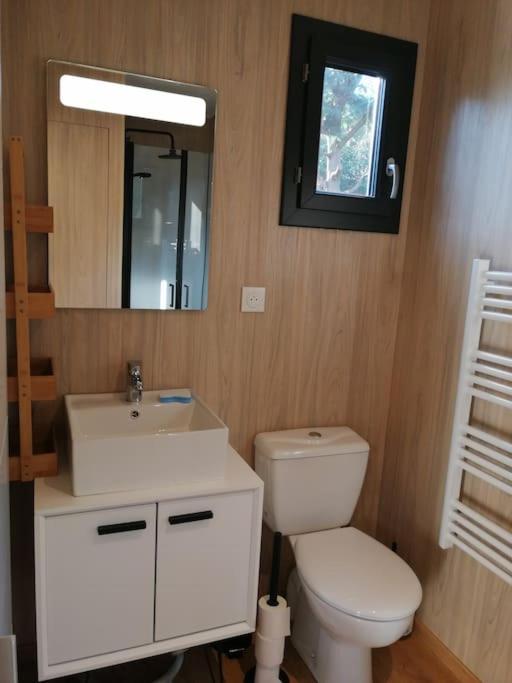 Joli Studio Climatise Avec Jacuzzi Prive Et Entree Independante Frejus Ngoại thất bức ảnh